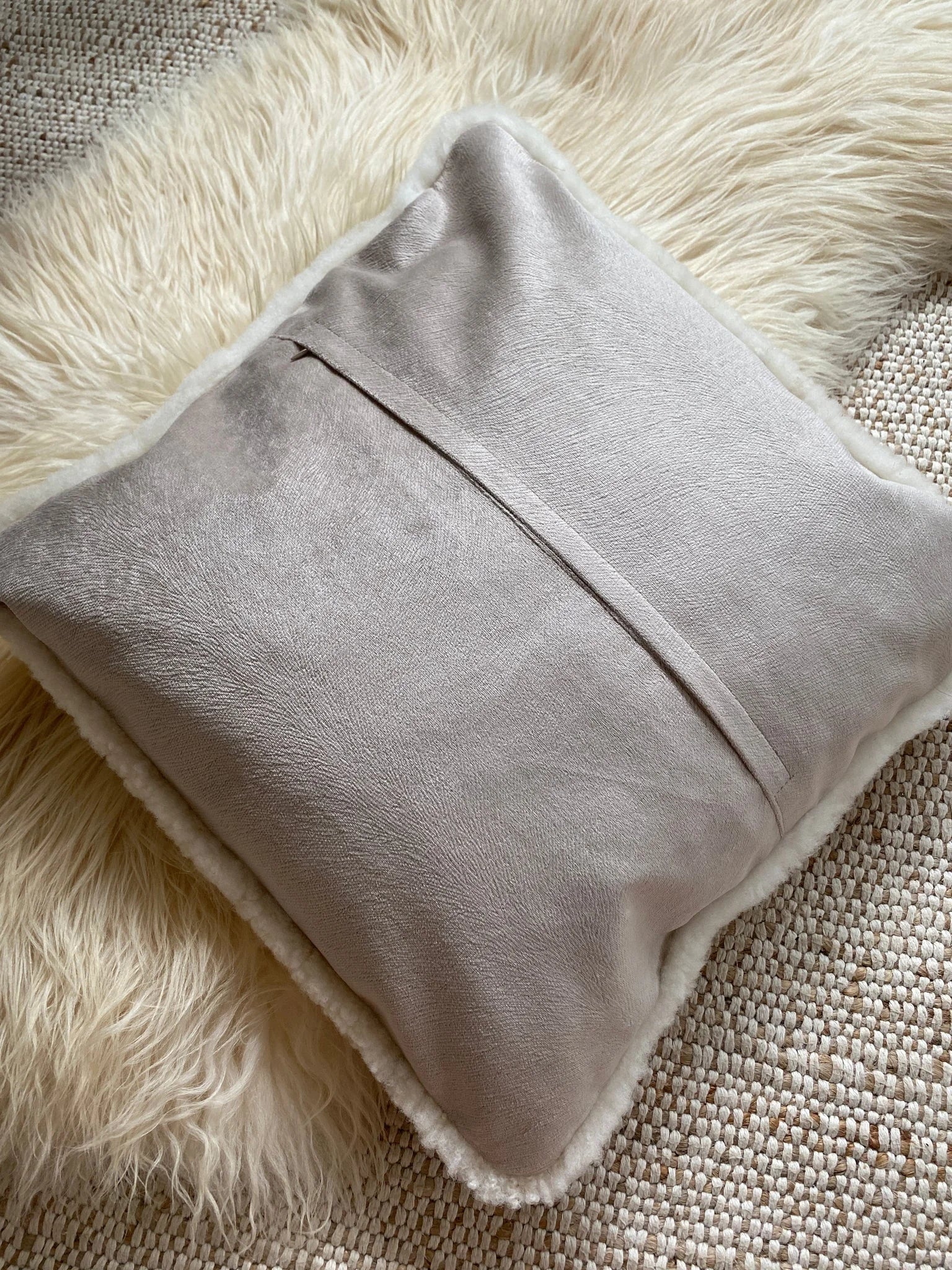 Sleep Support: Shearling Sheepskin Pillowcase - Image 9