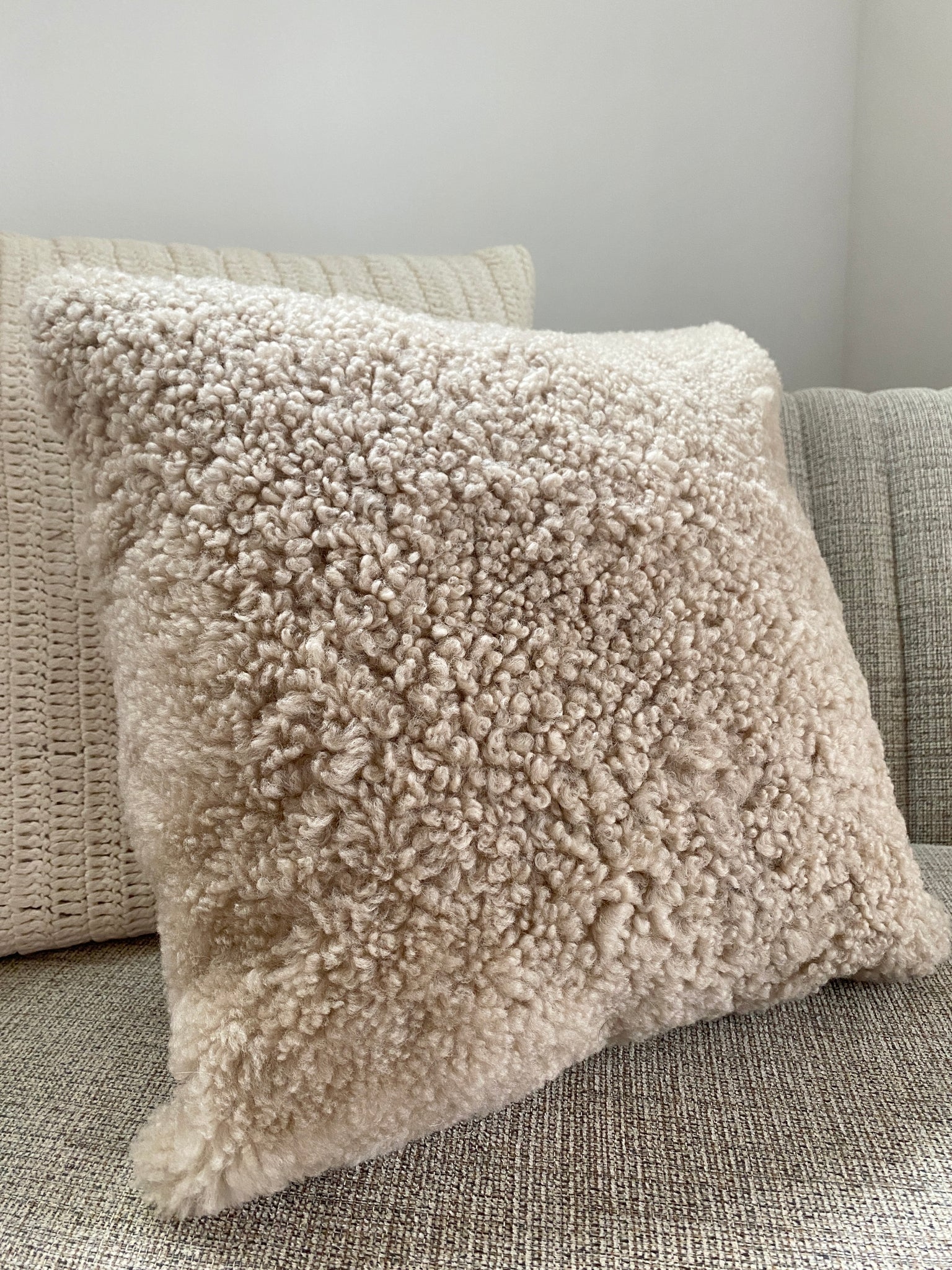 20” x 20” Tan Shearling Sheepskin Pillowcase - Image 4