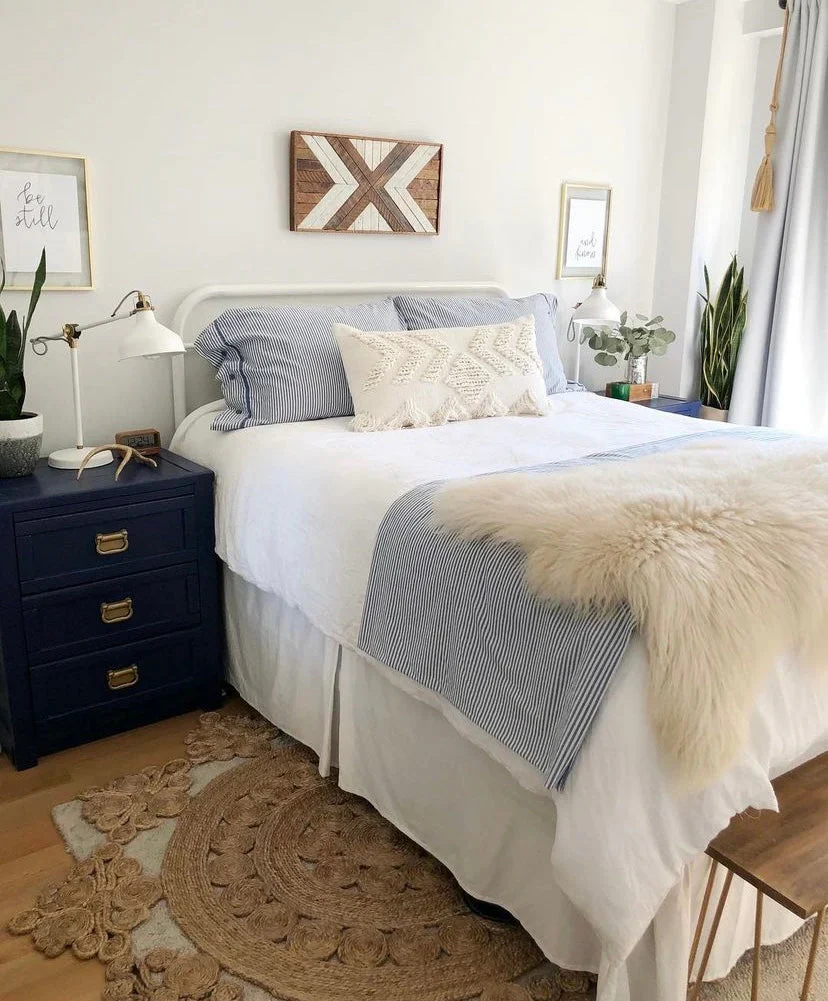Classic Ivory Sheepskin - Image 4