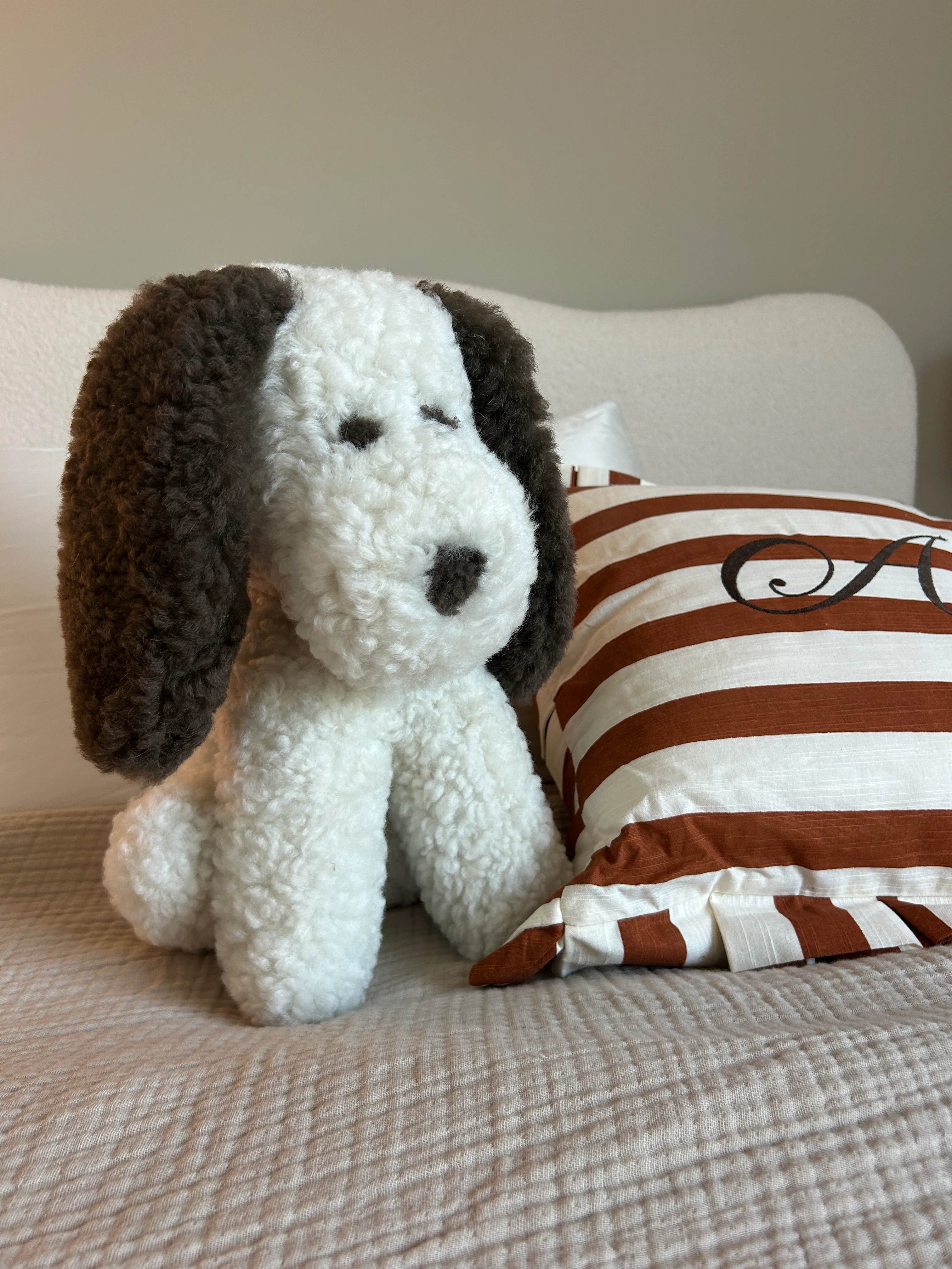 Marlow: Natural Sheepskin Dog Buddy - Image 4