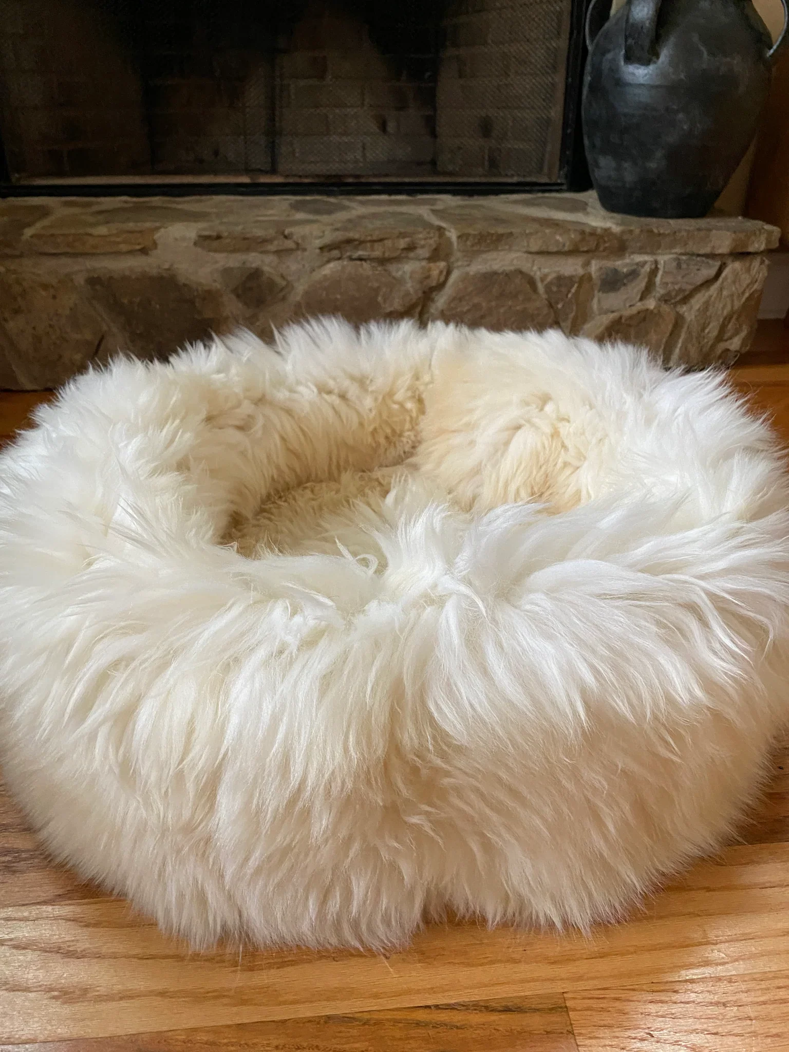 The Snug in Ivory, Medium - Image 4