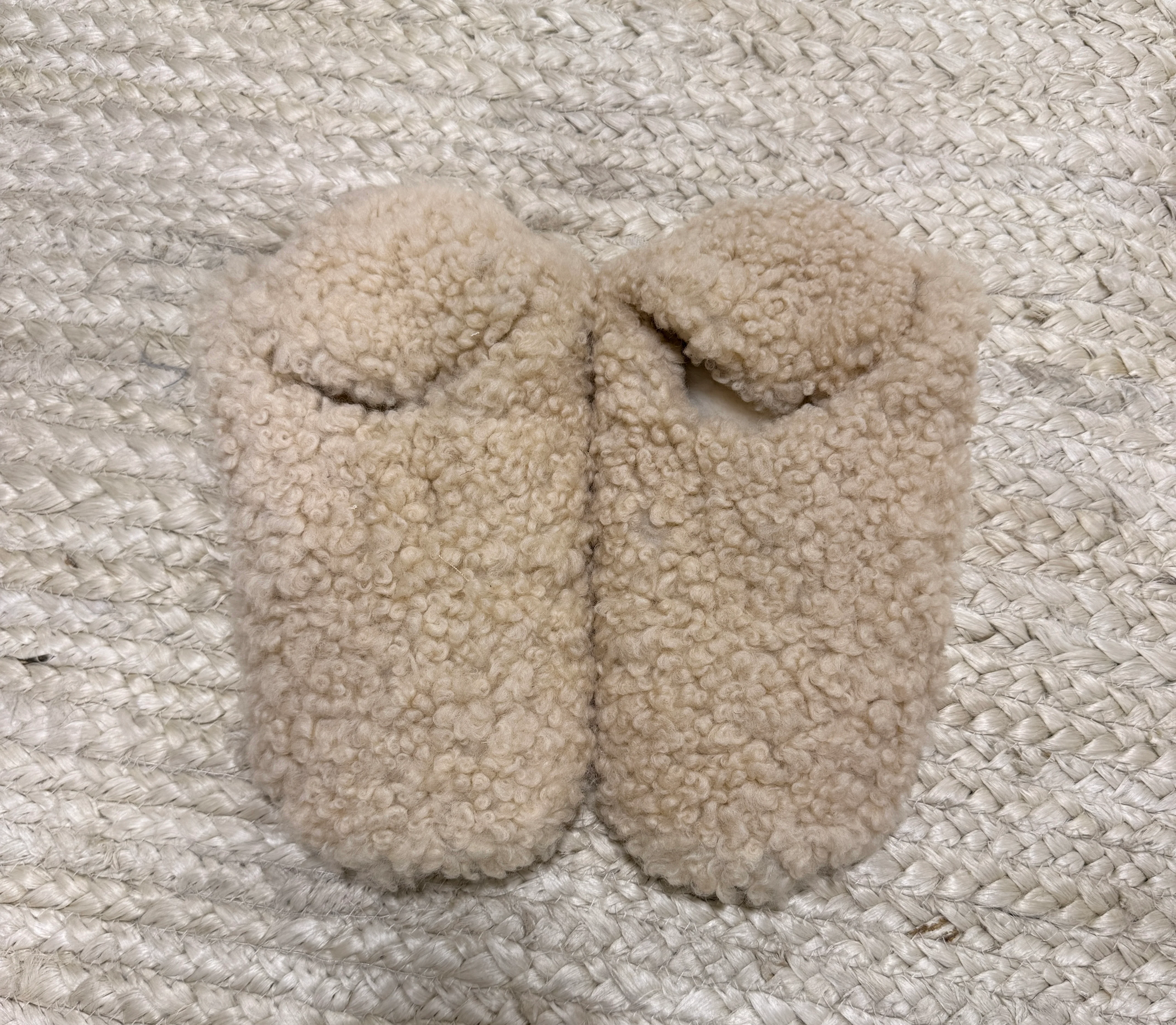 THE EVERYDAY SLIP-ON: (TAN) - Size 8