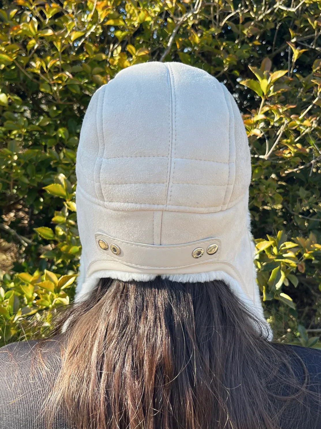 Sheepskin and Leather Pilot Hat in Cream - Image 7